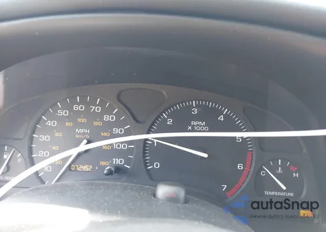 2001 Saturn Sc1 from USA, damaged, VIN 1G8ZP128X1Z106913